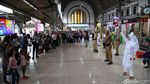 Aksi Teatrikal Hari Pahlawan Meriahkan Stasiun Jakarta Kota