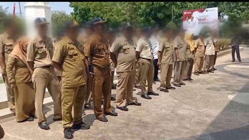 ASN Pemkab Probolinggo dihukum jemur karena tak ikut upacara Hari Pahlawan 2024