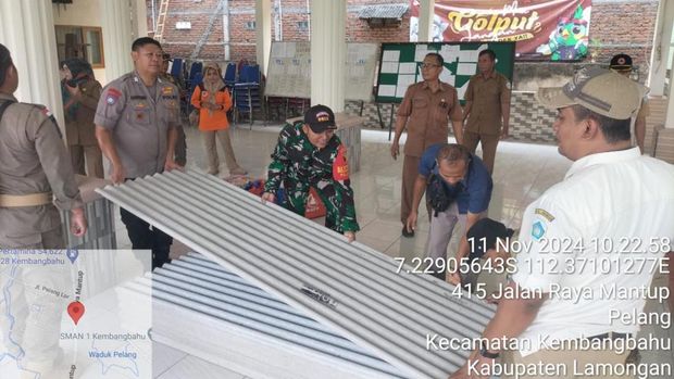 bpbd lamongan salurkan bantuan ke warga korban terdampak angin kencang
