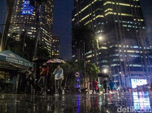 Sebentar Lagi Tahun Baru, Ini Tips Jaga Kondisi di Tengah Cuaca Tak Menentu