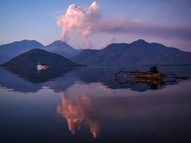 Gunung Lewotobi Laki-laki Semburkan Kolom Asap Setinggi 1 Kilometer