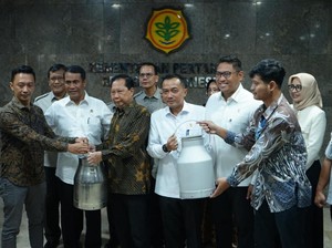 Mentan Amran Sukses Mediasi Peternak Sapi Perah & Industri Pengolahan Susu