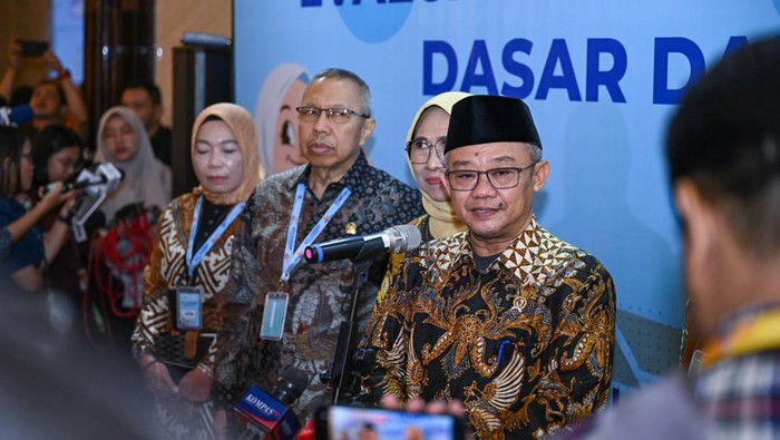 Mendikdasmen ungkap keberlanjutan PPDB dan sistem zonasi.