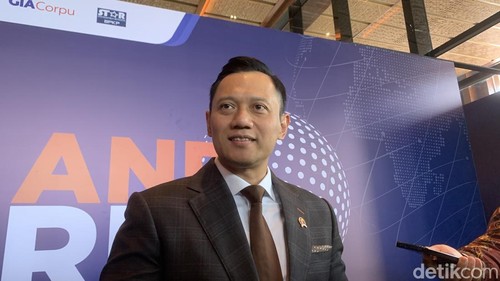 Menteri Koordinator Bidang Infrastruktur dan Pembangunan Kewilayahan Agus Harimurti Yudhoyono (AHY) saat ditemui di The Meru Sanur, Denpasar, Senin (11/11/2024).