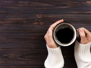 Biasa Minum Kopi Sebelum atau Sesudah Makan, Ini Efeknya bagi Tubuh