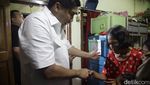 Momen Menteri PKP Maruar Kunjungi Rumah Nenek Hasna yang Viral
