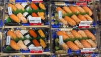 Seperti di kedua gerai sebelumnya, Oishiwa Transmart Kota Kasablanka juga menawarkan berbagai macam jajanan menarik, mulai dari makanan Jepang, Korea, hingga aneka dessert. Foto: Detikcom / Atiqa Rana