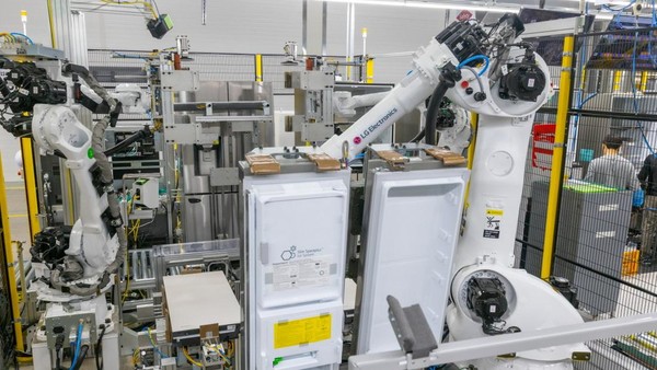 Serba AI dan Robot di Pabrik LG Korea Selatan