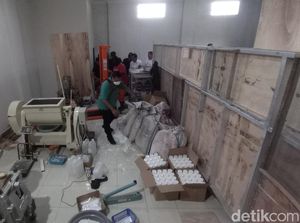 Kamuflase Ruko Distributor Air Mineral Tutupi Pabrik Pil Setan