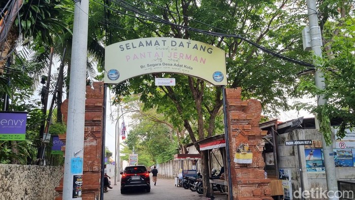 Pantai Jerman, Badung, Bali Pantai Jerman, Badung, Bali.