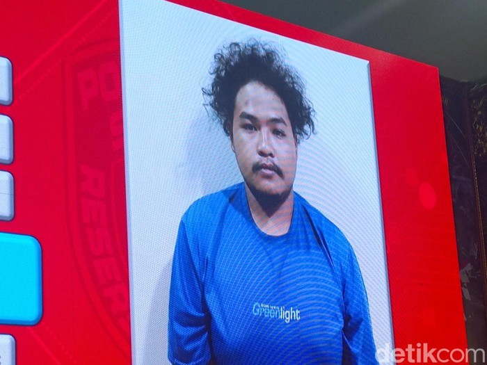 Polrestabes Semarang jumpa pers kasus pembunuhan wanita di hotel Semarang, Senin (11/11/2024).