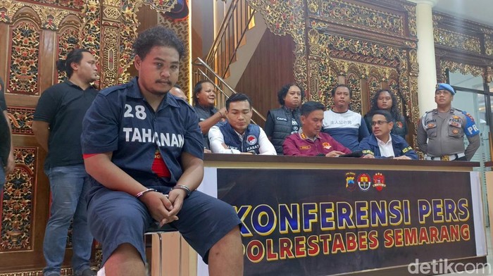 Polrestabes Semarang jumpa pers kasus pembunuhan wanita di hotel Semarang, Senin (11/11/2024).