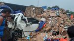 Potret Mobil-mobil Ringsek Akibat Kecelakaan Beruntun di Tol Cipularang