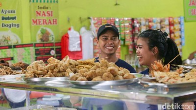 Prabowo Hapus Hutang UMKM, Warga Senang