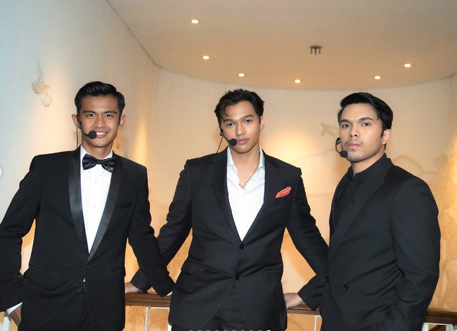 Terlihat Arhan yang tampil kompak bersama Thariq Halilintar dan Muhammad Hakim. Diketahui ketiganya merupakan brand ambassador skincare tersebut. Foto: Instagram
