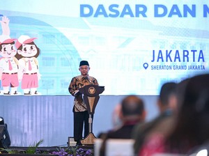 Mendikdasmen: Penempatan Guru PPPK Akan Dievaluasi, Tidak Hanya di Sekolah Negeri