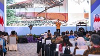 Gibran juga membahas bila anggaran untuk program renovasi sekolah sudah ada dan siap dijalankan. Anggaran ini bisa dikoordinasikan antara Kemendikdasmen dan Kementerian Pekerjaan Umum (PU). Foto: AZISPURWANTO/Biro Pers, Media, dan Informasi Sekretariat Wakil Presiden