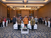 Potret Gibran Buka Rakor Kemendikdasmen, Minta Sistem Zonasi Dikaji Ulang
