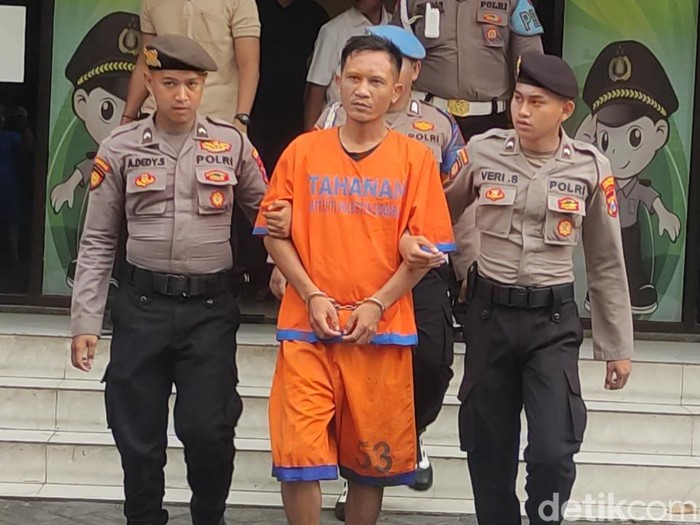 Suami tusuk istri di Sidoarjo
