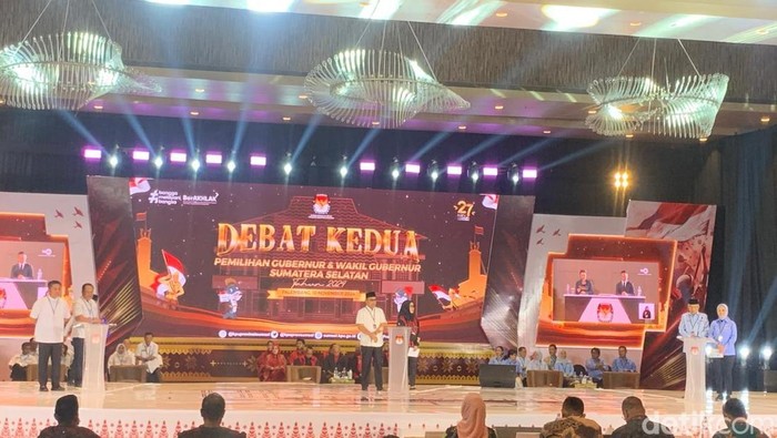 Suasana Debat Kedua Pemilihan Gubernur dan Wakil Gubernur Sumsel