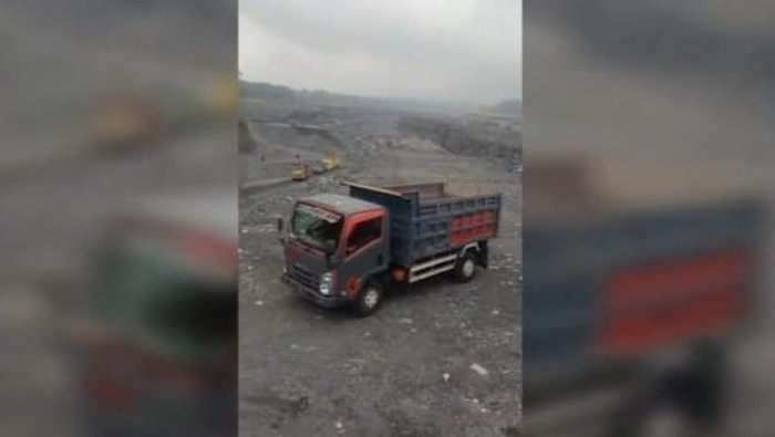 truk penambang di lereng semeru kabur jelang banjir lahar semeru