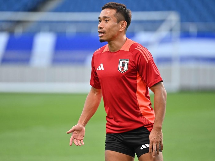 SAITAMA, JAPAN - SEPTEMBER 04: Yuto Nagatomo of Japan in action during the Japan training session ahead of the FIFA World Cup Asian 3rd Qualifier Group C match against China at Saitama Stadium on September 04, 2024 in Saitama, Japan. (Photo by Kenta Harada/Getty Images)