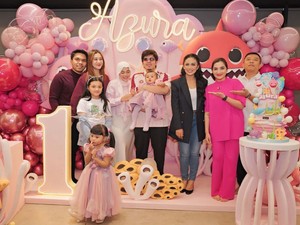 Adu Gaya 3 Nenek di Ultah Azura Anak Atta-Aurel, KD Pakai Blazer Rp 73 Juta