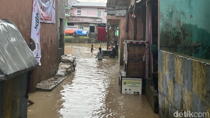 Banjir di Kampung Aur, Medan
