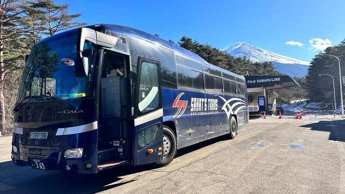 Bus di Jepang, Sahats Trans