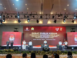 Debat Ke-2 Pilwalkot Serang: Ratu Ria-Subadri Janji Tata PKL