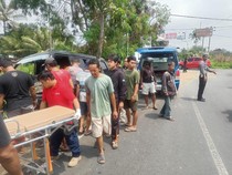 Rem Blong, Minibus Tabrak Motor di Simpang Donoasih Turi Sleman