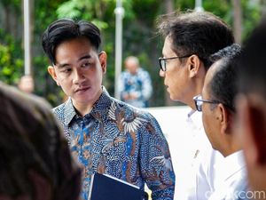 Respons Gibran soal Pintu Golkar Terbuka Setelah Dipecat PDIP