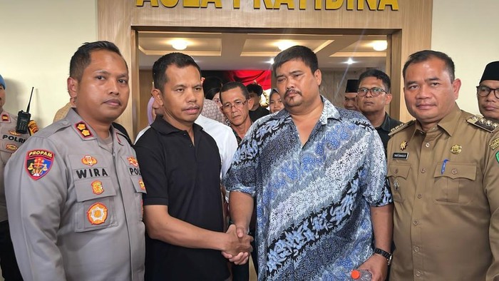 Keluarga S (14) dan R (17) yang jadi tersangka video asusila usai saling lapor sepakat berdamai. (Istimewa)
