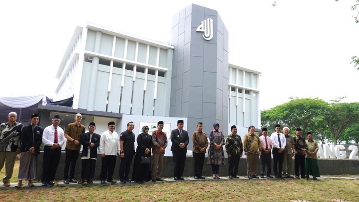 Masjid Lippo Cikarang 2.