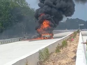 Kronologi Pikap Terbakar di Tol Baleno hingga 2 Orang Tewas Terbakar