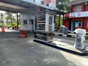 Rencana Palang Parkir Otomatis Pantai Pangandaran Ditunda