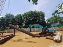 Sungai Kalimalang Diturap untuk Antisipasi Banjir
