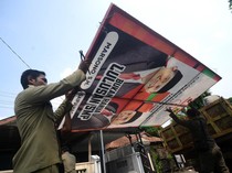 Langgar Aturan, APK Pilkada di Boyolali Ditertibkan