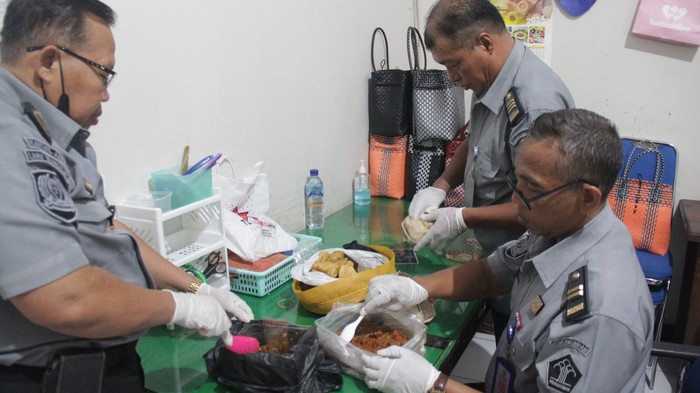 Penyelundupan pil koplo ke Lapas Tulungagung