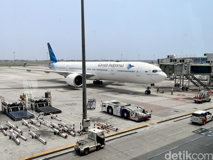 Pesawat Garuda Indonesia di Terminal 3 Bandara Soekarno-Hatta (CGK), Tangerang, Banten.