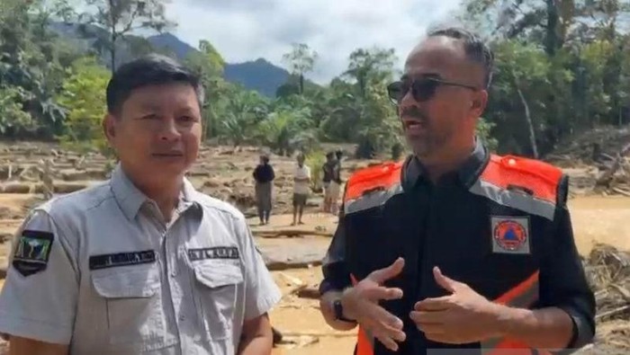 Pjs Bupati Sijunjung Meifrizon tinjau sejumlah desa terdampak banjir bandang