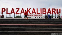 Terkait dengan Giant Sea Wall, Hashim Djojohadikusumo menyebut pembangunannya diperkirakan memakan waktu hingga 20 tahun. Proyek itu untuk mencegah wilayah utara Pulau Jawa tenggelam.