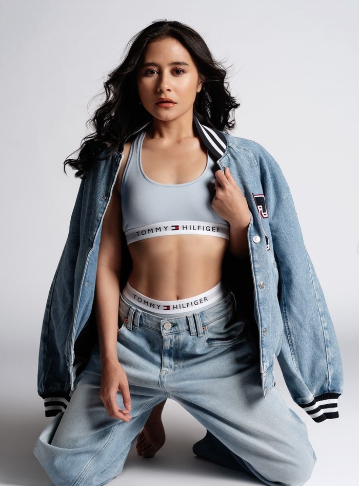 Prilly Latuconsina