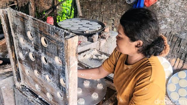 Proses pembuatan kecimpring sadbor