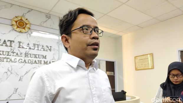 Peneliti Pukat UGM, Zaenur Rohman. Foto diunggah Selasa (12/11/2024).