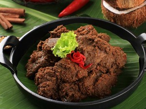 Dari Bekal Perantau hingga Makanan Terbaik Dunia, Ini Kisah Rendang