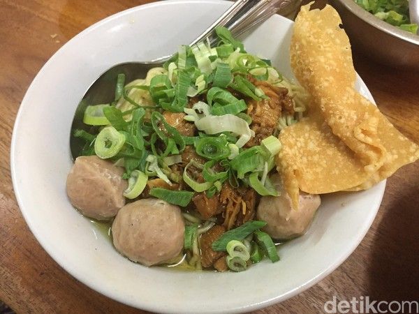 Sedep Mlekoh! Ini 5 Mie Ayam Jawa yang Kondang Puluhan Tahun di Jakarta