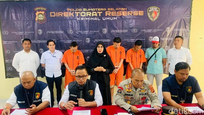 Tiga tersangka pencuri cek tunai ditangkap Jatanras Polda Sumsel