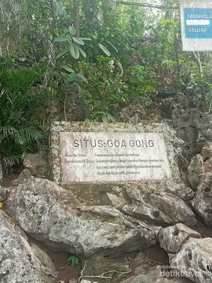 Keindahan Surealis Goa Gong dan Sungai Maron di Pacitan