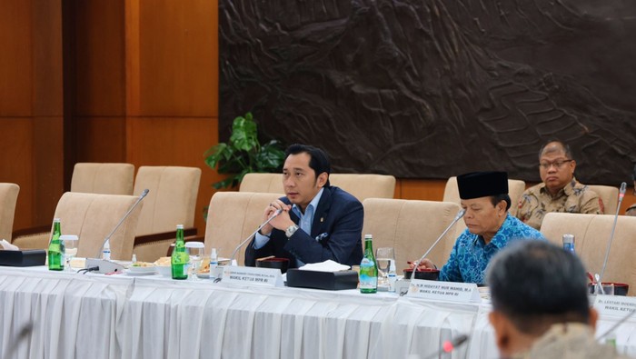 Wakil Ketua MPR RI Edhie Baskoro Yudhoyono mengajak masyarakat untuk mendukung dan mengawal reformasi kesehatan Pemerintahan Presiden Prabowo.